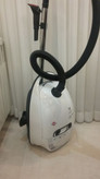 جارو برقی پارس خزر مدل vc-2200 رنگ سفید کروم